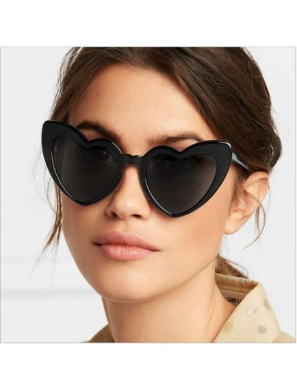 Siyah Renk Kalp Şekilli Parti Gözlüğü