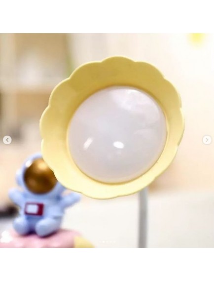 Çocuk Odası Ay ve Astronot Desenli Gece Lambası