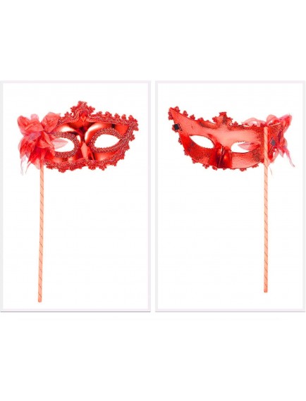 Kırmızı Işıltılı Tutmalı Fotoğraf Çekimi Maskesi