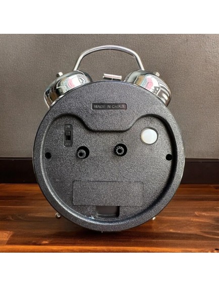 Gümüş Metal Alarmlı Masa Saati