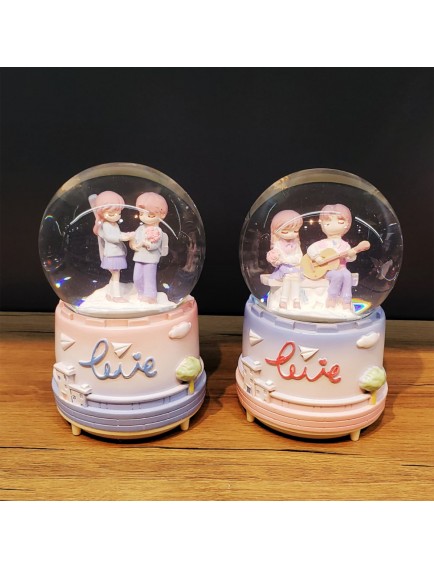 Sevimli Sevgililer Büyük Boy Kar Küresi