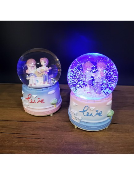 Sevimli Sevgililer Büyük Boy Kar Küresi