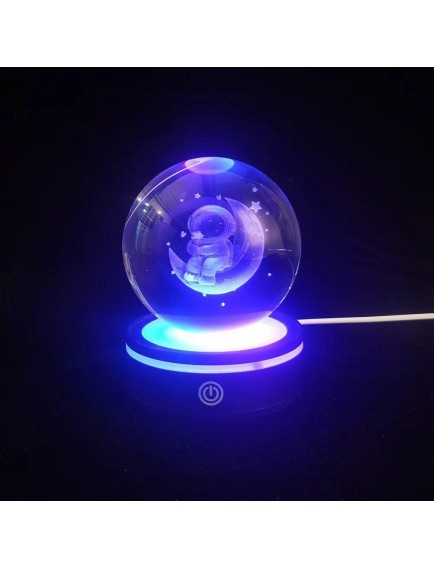 USB'li Astronot Tasarımlı Dönen Cam Küre